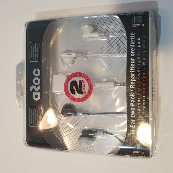 aRoc in-ear two-pack digital stereo earbuds with splitter Jack, NWT - Picture 1 of 3